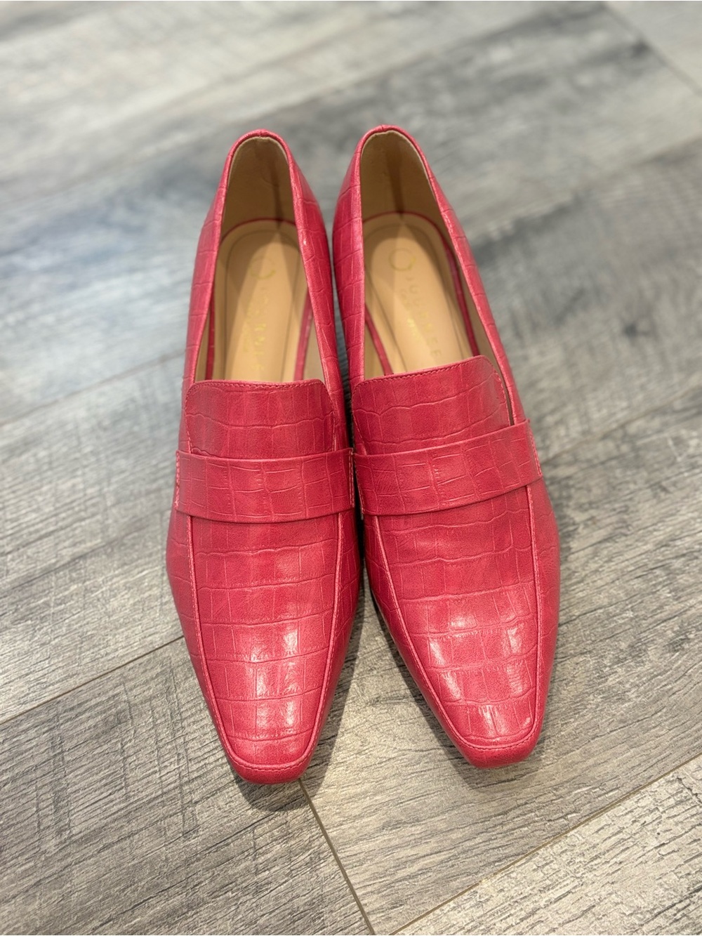Journee Women's Pink Croc-Embossed Faux Leather Slip-On Loafer Heels 11